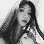 头像女生霸气高冷黑白好看高清的有气质图片