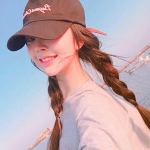 漂亮的可爱卖萌女头图片高清