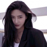 2023高清时尚的潮流头像女生图片