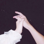 双手两张的手控情头图片