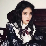 QQ头像女生同一人多照片