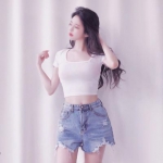 2023高清新潮的网红照片女头清新图片