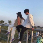 情侣合照不露脸高清双人的图片