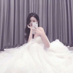 穿白色婚纱头像女生图片