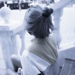 2023高清新潮的染发少女头像图片