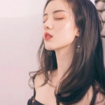 女生侧脸头像高清图片