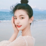 时尚风的唯美小姐姐头像图片