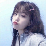 精选的好看真人女头图片