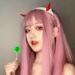 个性的超拽女生彩色头发头像图片
