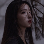 真人高清很丧的头像女生图片