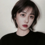 2023好看的短发图片女潮头像女生