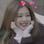 QQ高清甜笑的女头图片