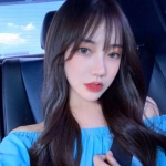 2023高清蓝色系女头酷酷的真人图片