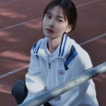 2023高清简单的干净好看美女头像图片