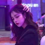 2023气质高清成熟好看的头像女生图片