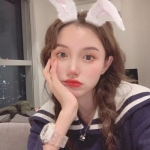 女生高清桃花运很强的微信头像图片