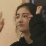 不同风格女生高清头像图片
