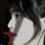女生高清忧郁的qq真人头像图片