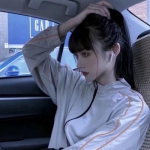 2023好看高清的女生超酷高冷照片头像精选