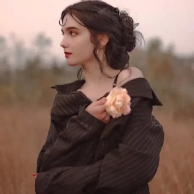 2023高清外国好看的女生气质头像图片(图8)