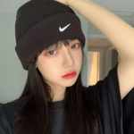 2023高清时尚漂亮成熟一点的头像女生图片