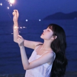 干净高清唯美的浅蓝色系小清新女头图片