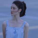 微信高清唯美的小清新浅蓝色系女头图片