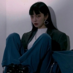 2022高冷丧系女头图片