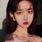 真人高清优质的单人头像女图片