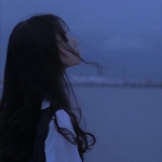 微信氛围感高清蓝色系女头像图片