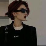 惊艳高清小众的超酷冷门头像女生图片