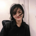 快手好看高清的干净风格真人女头图片
