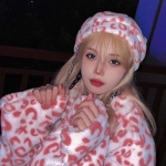 女生真人高清仙仙的头像图片