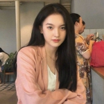 ins高清高级质感单人女头图片