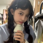 2023年抖音最流行的微信头像女生图片