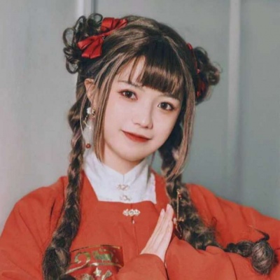 女生红色新年高清头像图片(图13)