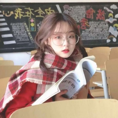 女生红色新年高清头像图片(图6)