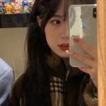 2023年流行的微信头像女生图片