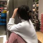2023冷酷女生高清头像图片