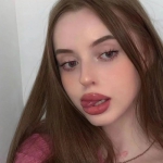 2024女生好看高清又火的欧美头像图片