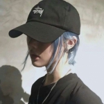 简单气质高冷好看高清的扣扣女头图片
