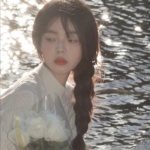 微信高清超干净的温柔女头图片