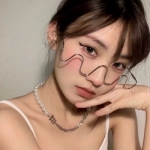女生简单气质高级高清漂亮的头像图片