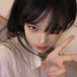 2023年头像单人女生图片