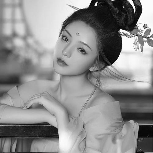 女生好看高清黑白古风头像图片(图87)