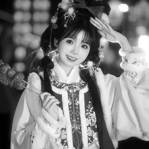 女生好看高清黑白古风头像图片(图97)