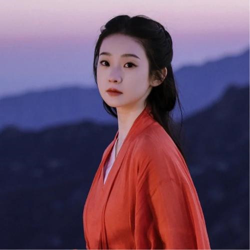 火爆全网的2024古风女生头像图片(图107)