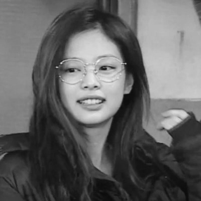 真人黑白少女风头像图片(图92)