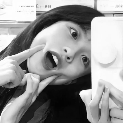 微信黑白真人头像(图70)