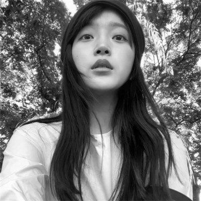 真人黑白少女风头像图片(图47)